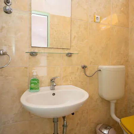 Apartman With A Parking Space Sali, Dugi Otok - 17791 *