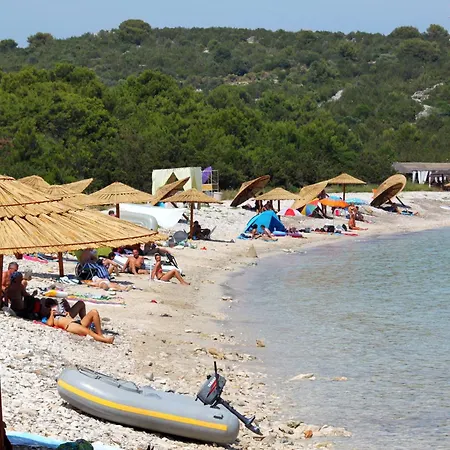 Appartamento With Parking Space Sali, Dugi Otok - 17791 Sali