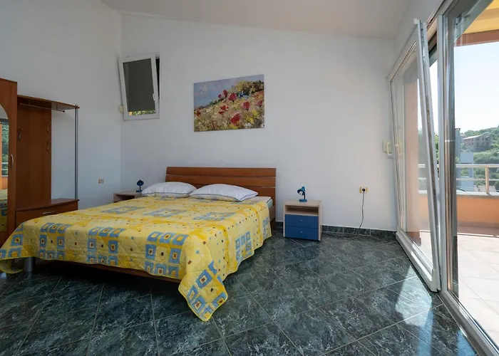 Appartamento With Parking Space Sali, Dugi Otok - 17791 Sali