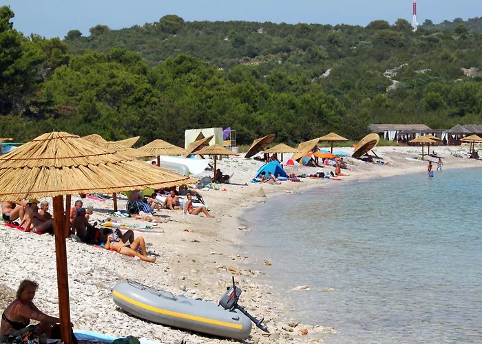 Appartamento With Parking Space Sali, Dugi Otok - 17791 Sali