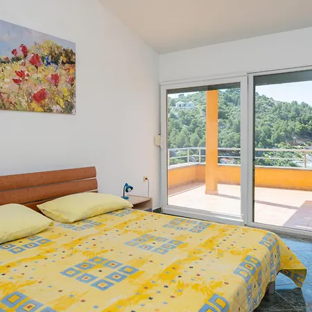 With Parking Space Sali, Dugi Otok - 17791 サリ